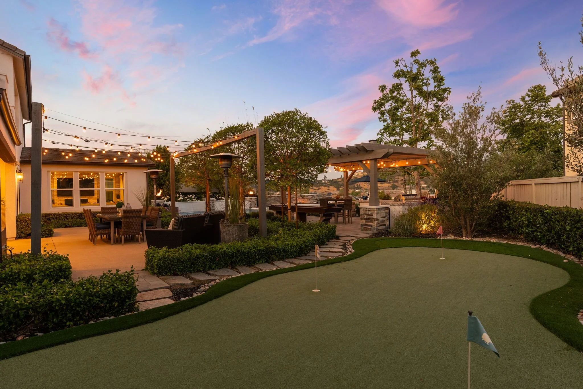 mls_A9M_013_21509 Wilgen Rd.jpg