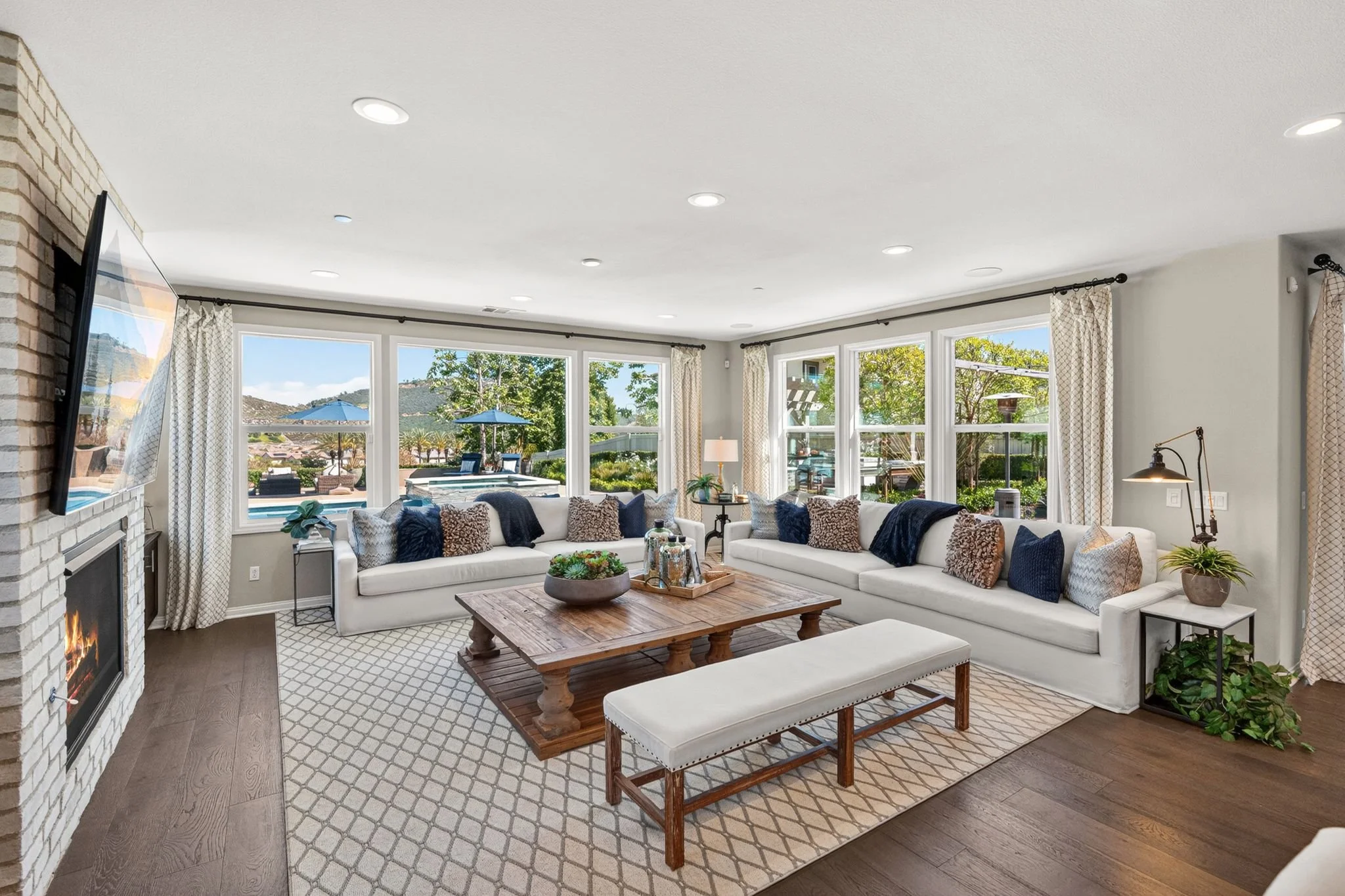 mls_A9M_059_21509 Wilgen Rd.jpg
