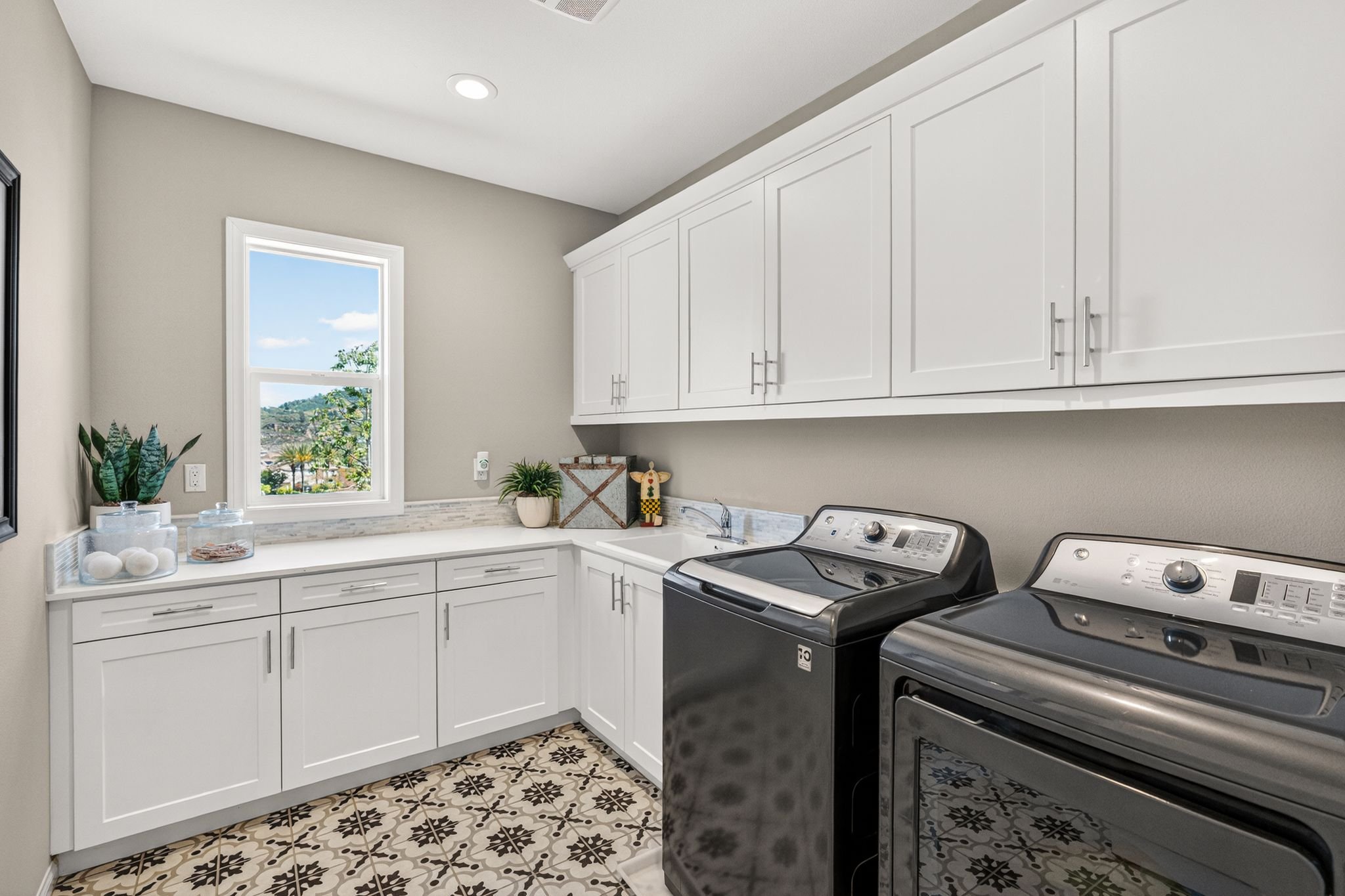 mls_A9M_114_21509 Wilgen Rd.jpg