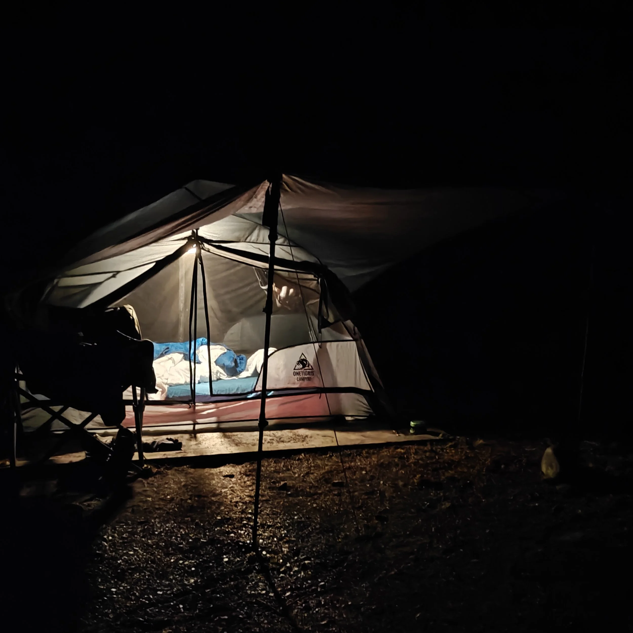 RED bRIDGE - COZY CAMP