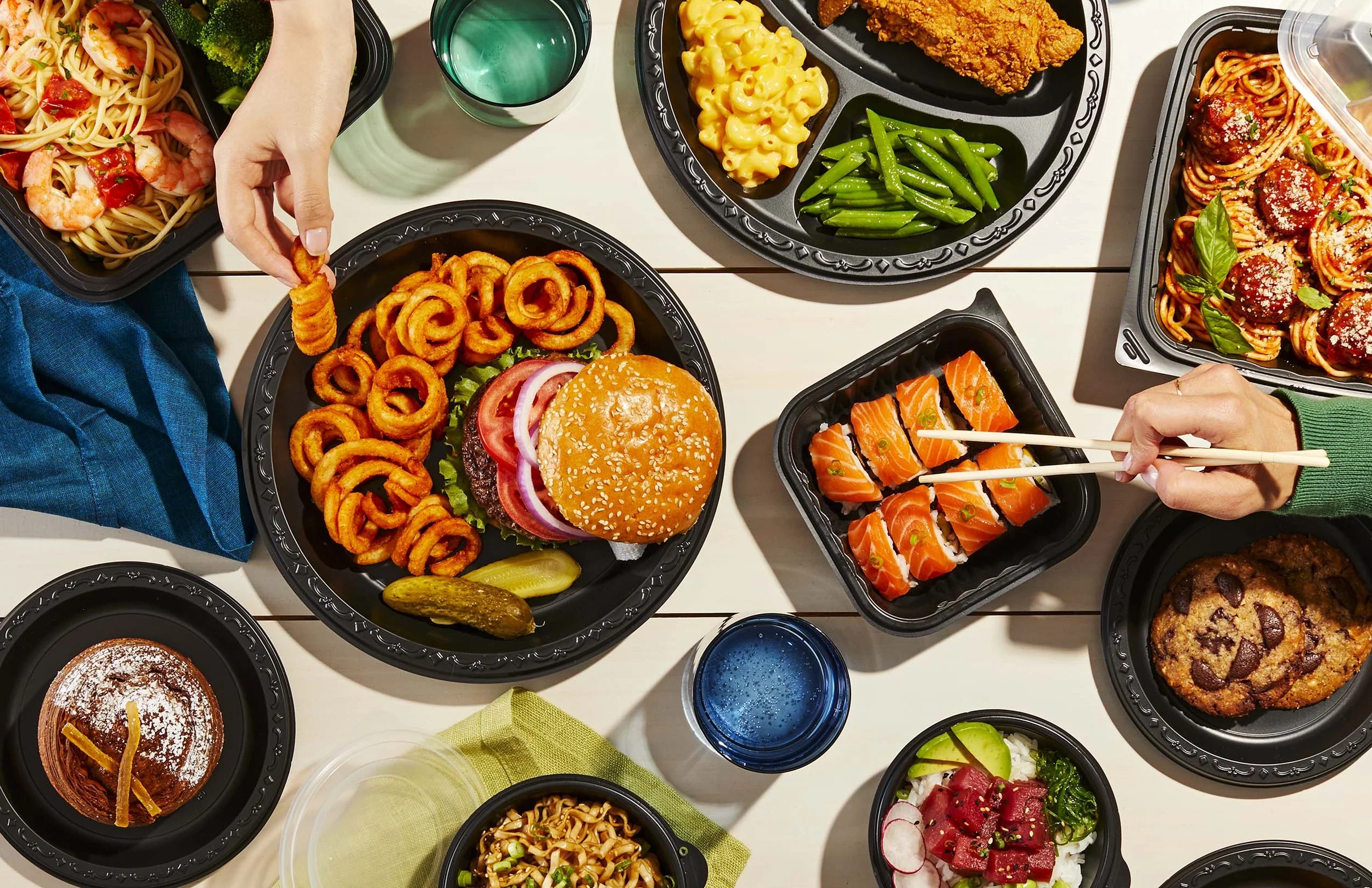 FV_06_TakeoutContainers-PaperPlates-Bowls_1_0913 copy.jpg