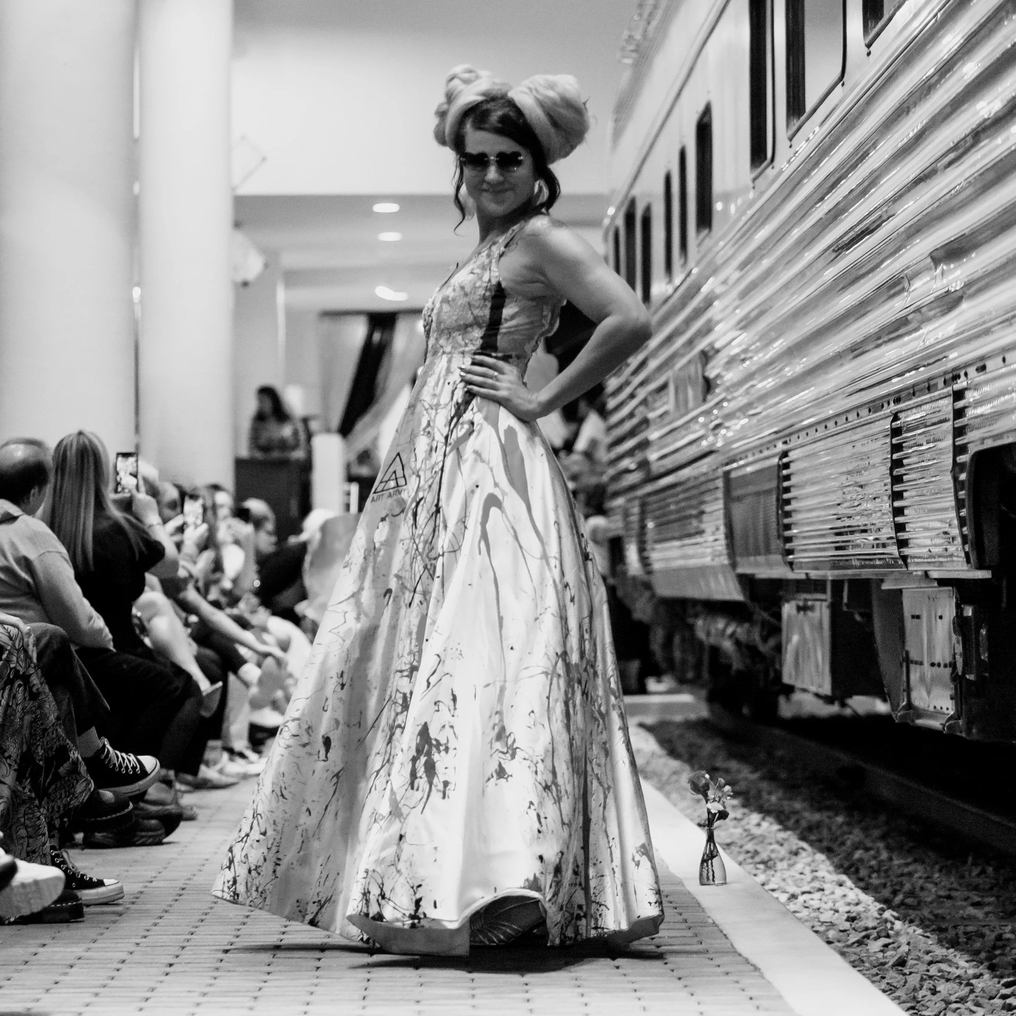 abja-LocalsMixFashionShow_Dec2024--runway--008_sq.jpg