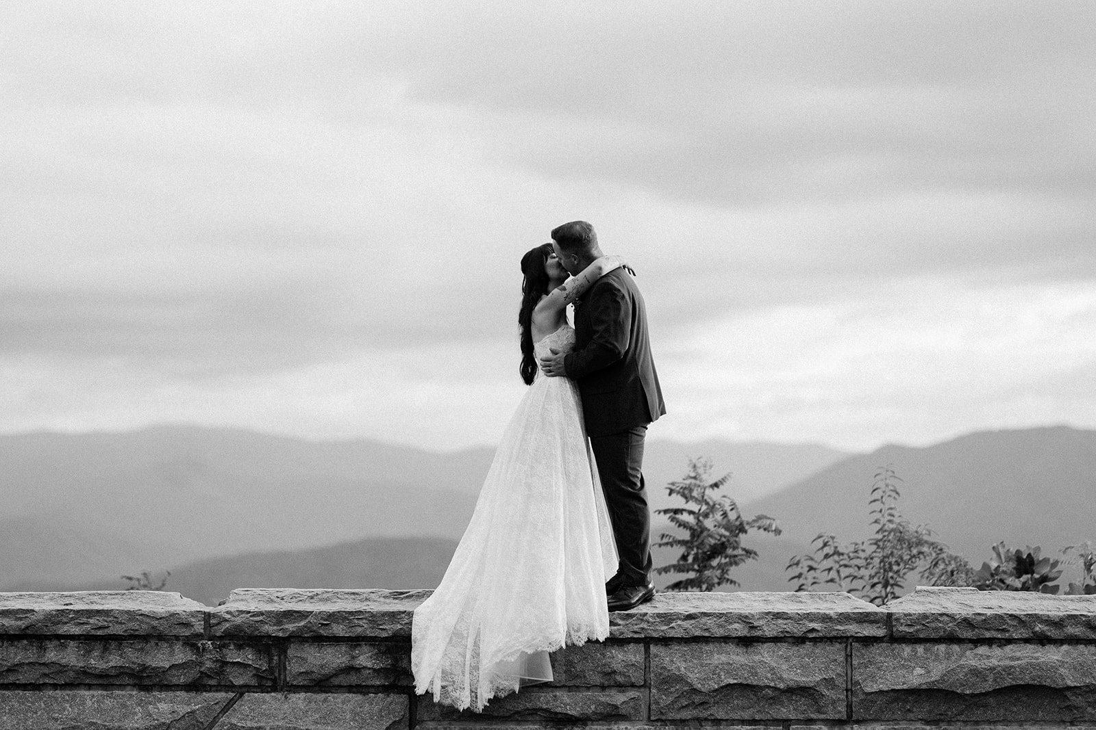 avery-mason-elopement-sunset-nicole-kiser-imagery-98.jpg