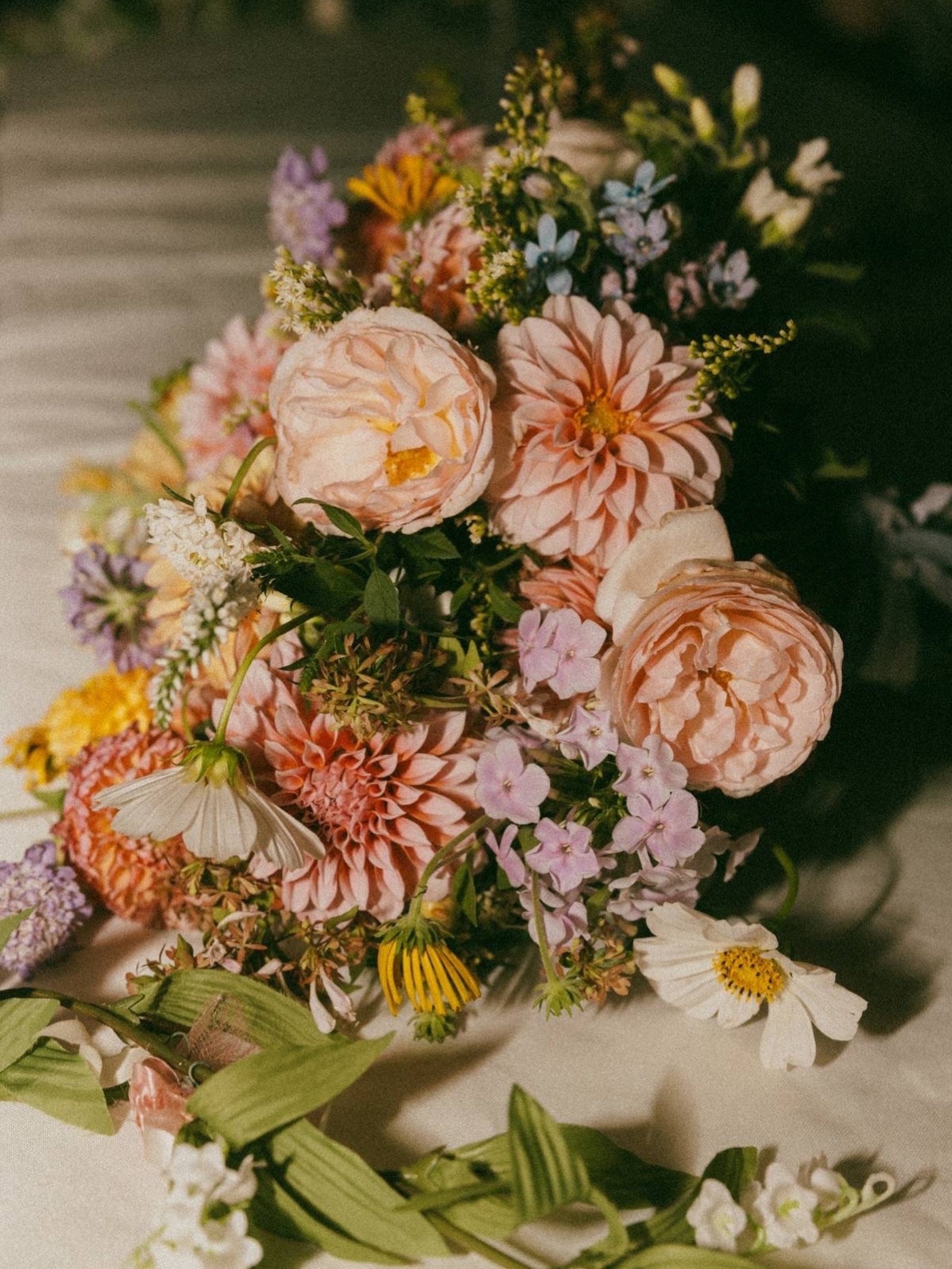 A bridal bouquet at the end of the night. Well-loved. 

I love this picture by @robynjeffersphoto 

Flowers grown by @napping_cat_ff and @wildearth.flowers 

Bridal bouquet | locally grown wedding flowers 

#bridalbouquet #knoxvilleflorist #knoxville