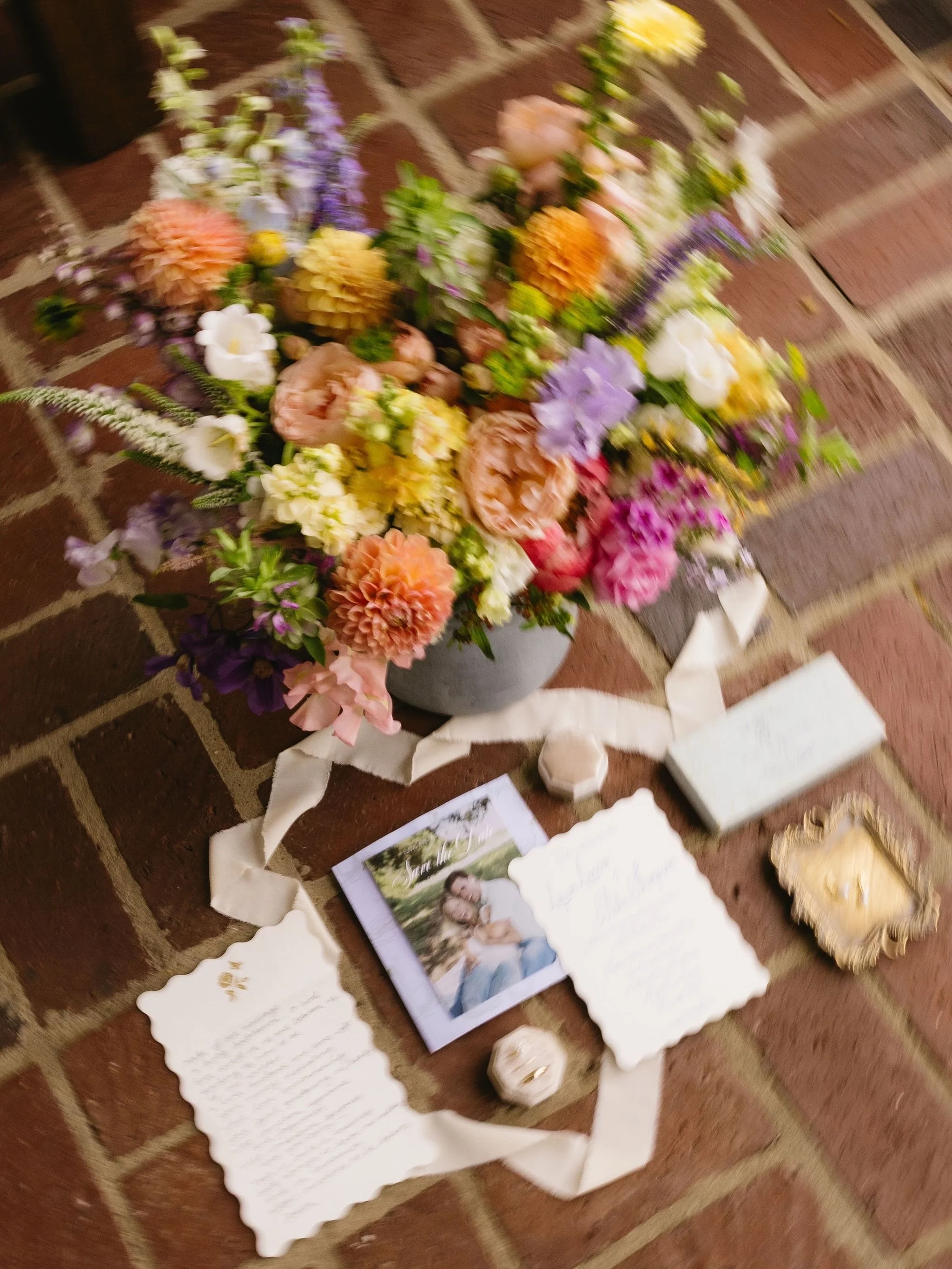 Sweet details from Logan and Jake&rsquo;s May wedding day 💕

The most whimsical, cheerful spring color palette ever! 

Photos by @allyparkerphotoco 

Spring wedding inspo | Knoxville florist | Knoxville wedding florist | sustainable floristry

#knox