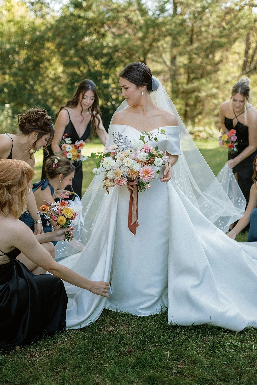 riley-david-wedding-maple-grove-estate-knoxville-bridesmaids-groomsmen-tori-lynne-photography-42.jpg