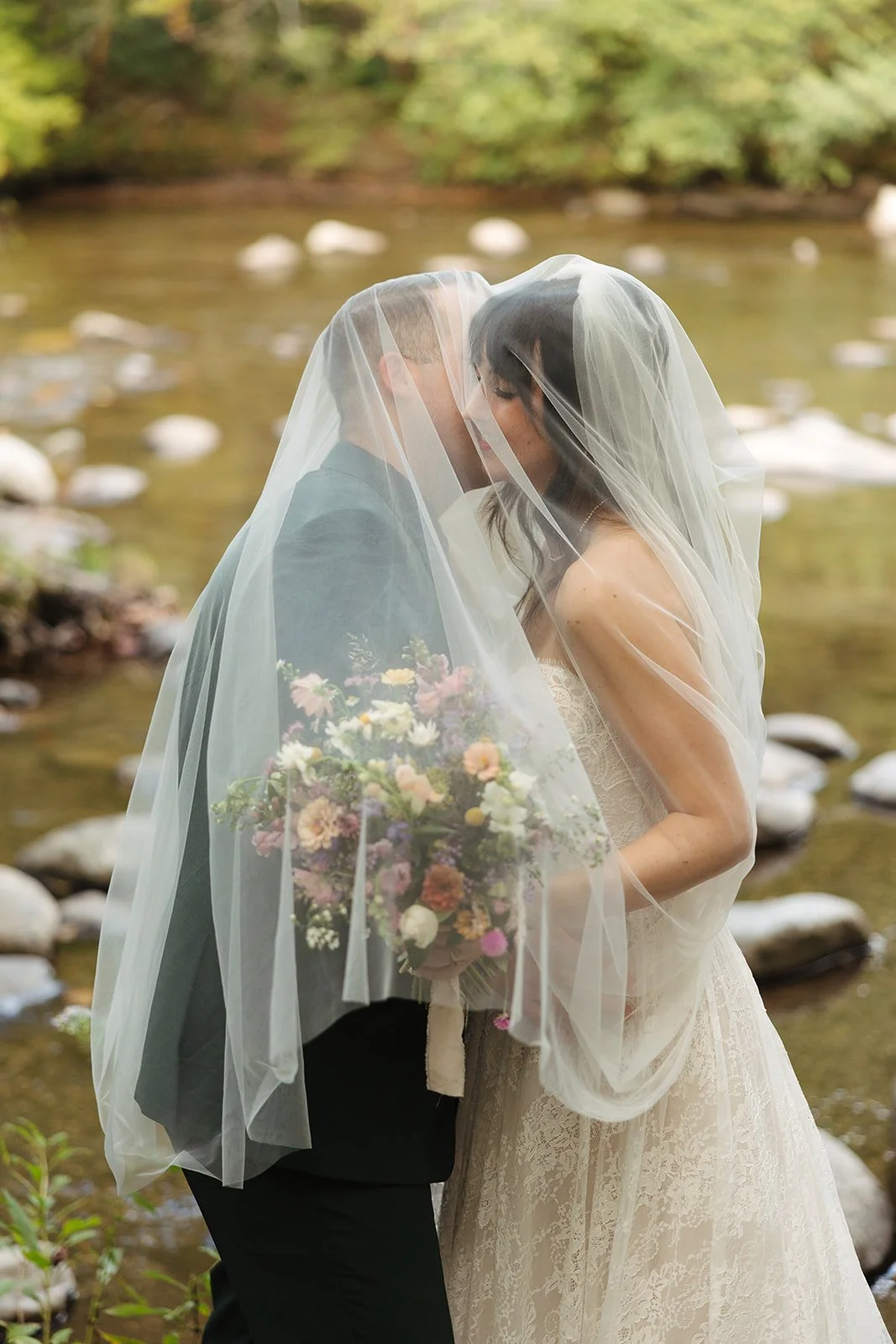 avery-mason-elopement-vows-smokies-nicole-kiser-imagery-85.jpg