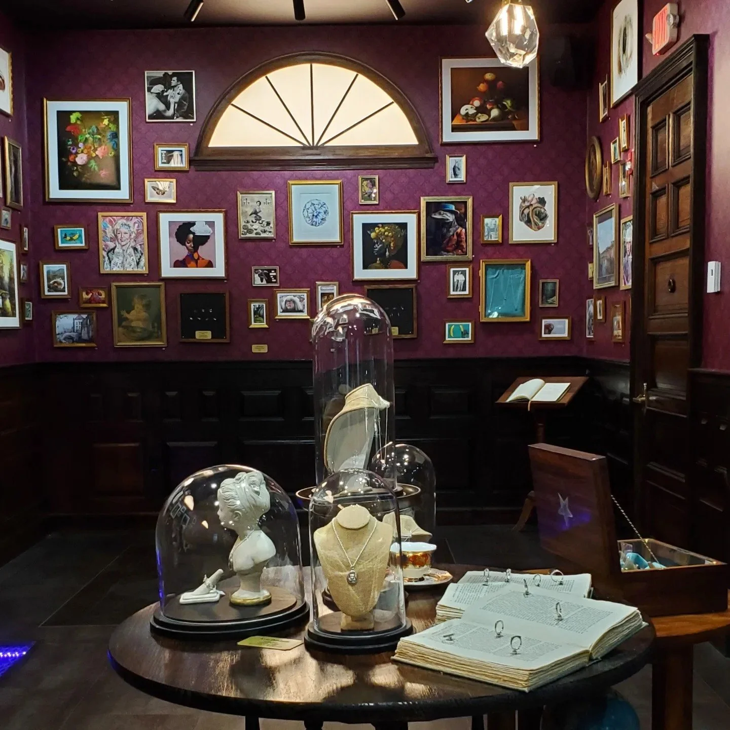  iLAH Jewelry      I        Jewelry showroom, art gallery, treasure hunt, and community space