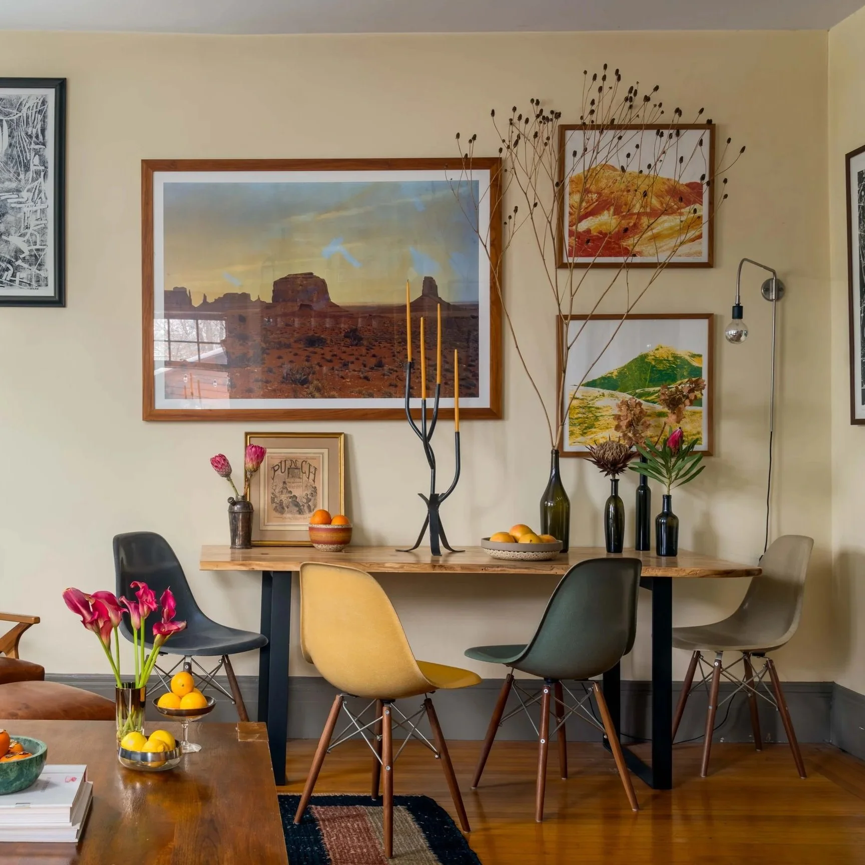   Hothouse Apartment      I   A restrained renovation integrates living spaces with a love of plants