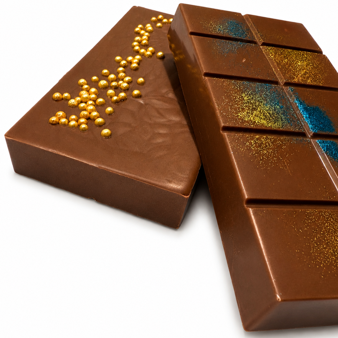Large caramel and marshmallow-filled Belgian milk chocolate bark, topped with gold sprinkles and coloured sparkles.