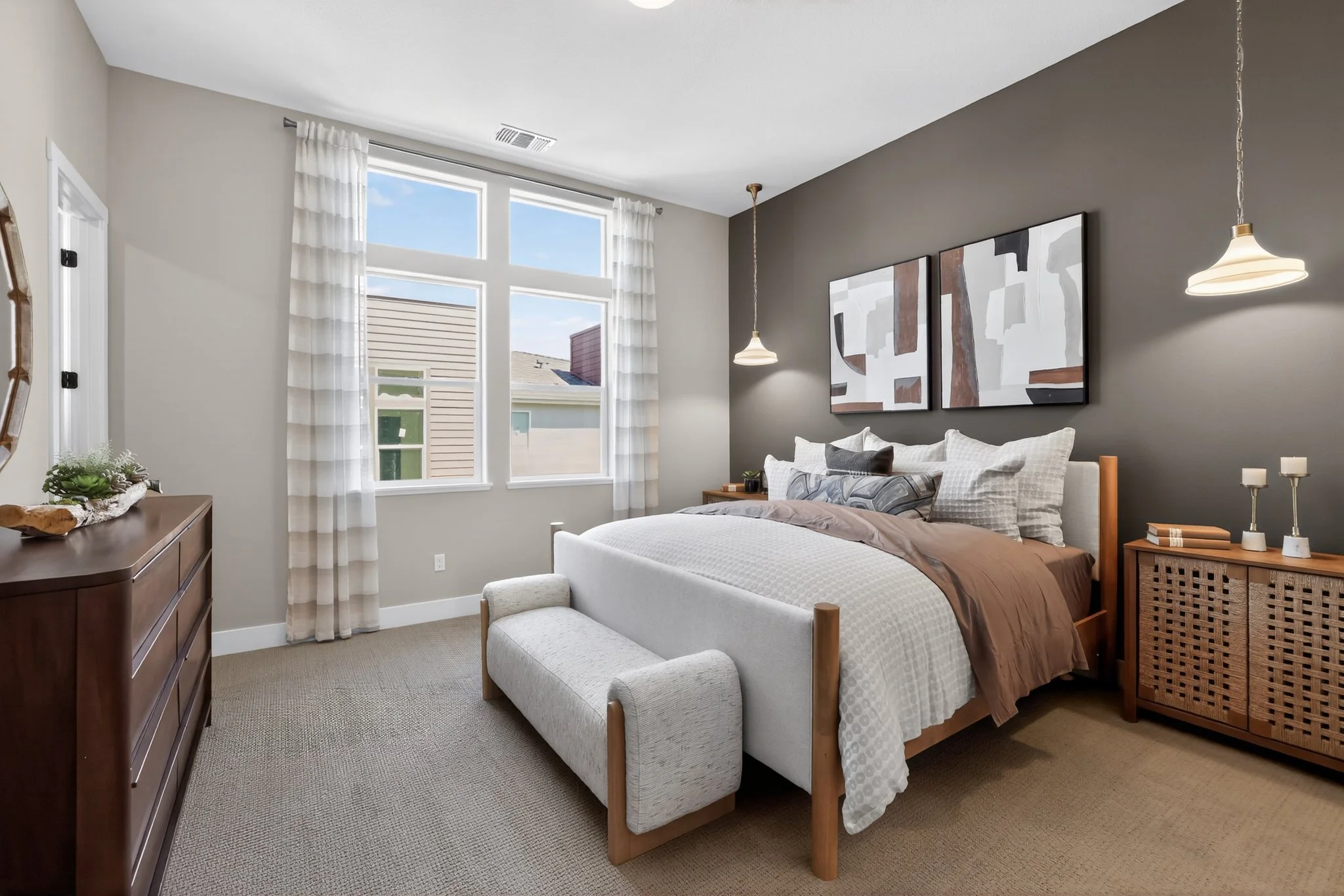 008_1602_Canyon_Dr-Bedroom-6760.jpg
