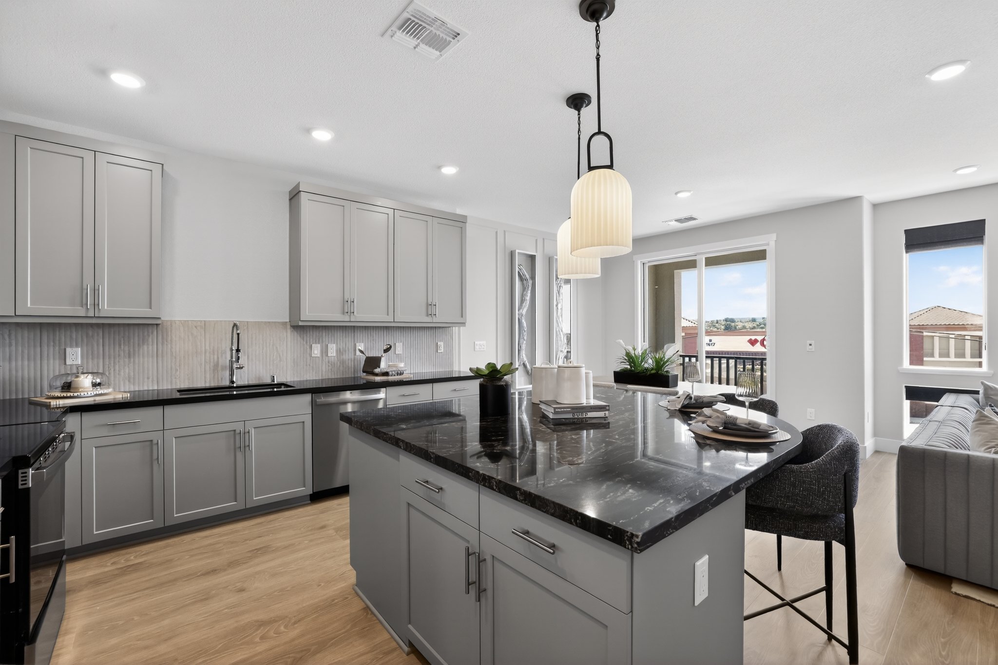 006_1602_Canyon_Dr-Kitchen-6687.jpg