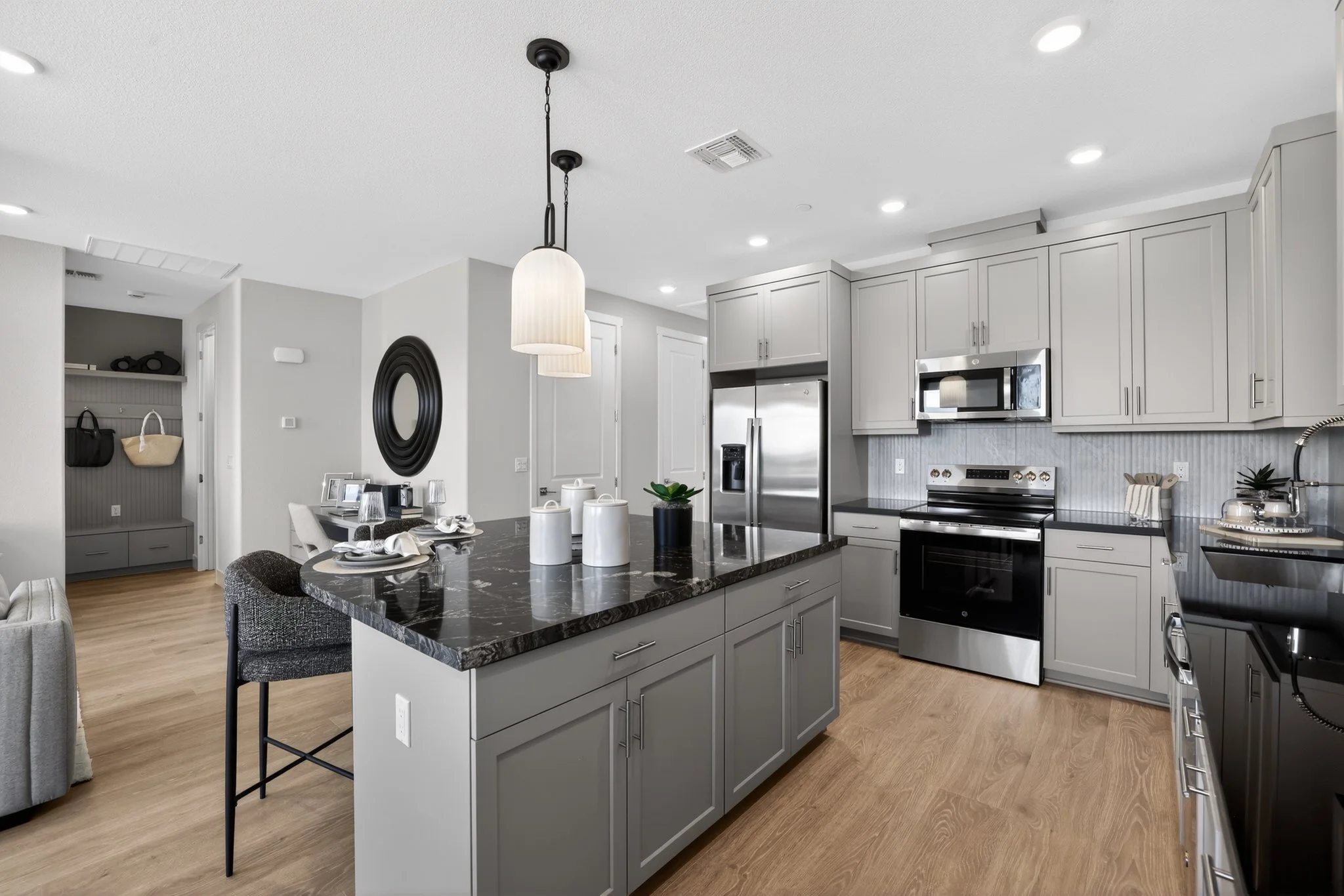 007_1602_Canyon_Dr-Kitchen-6686.jpg