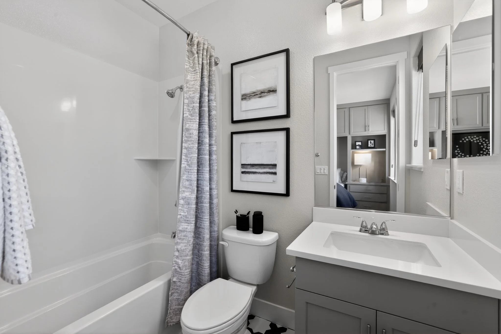 013_1602_Canyon_Dr-Bathroom-6691.jpg
