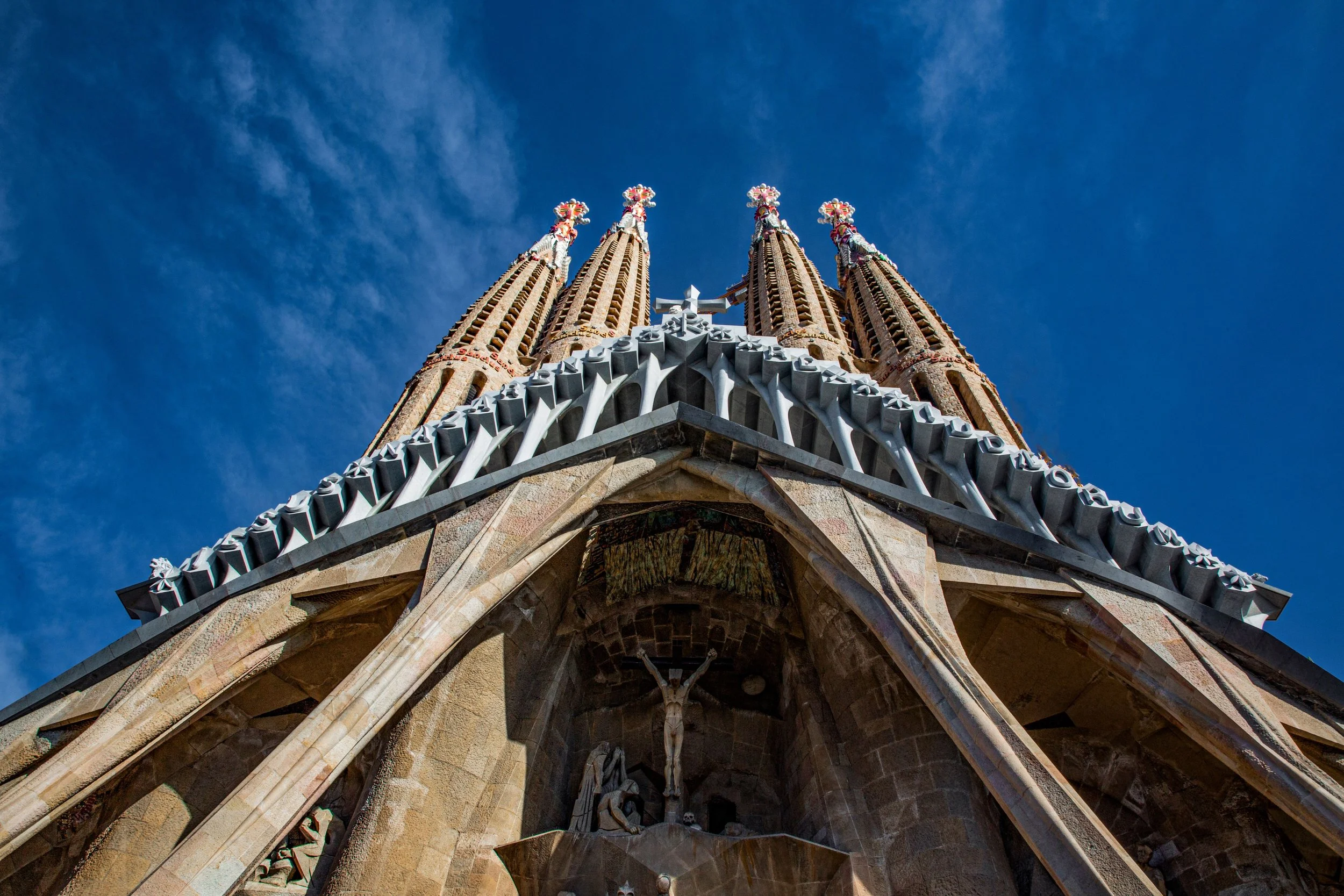 sagrada looking up.jpg