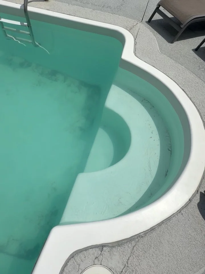 You have to do what you say you&rsquo;re going to do. 💯🧼
Another nasty pool turned clear and sand free. 💦✨
We don&rsquo;t just promise it &mdash; we get it done. 💪 
#pool #poolcleaning #poolmaintenance