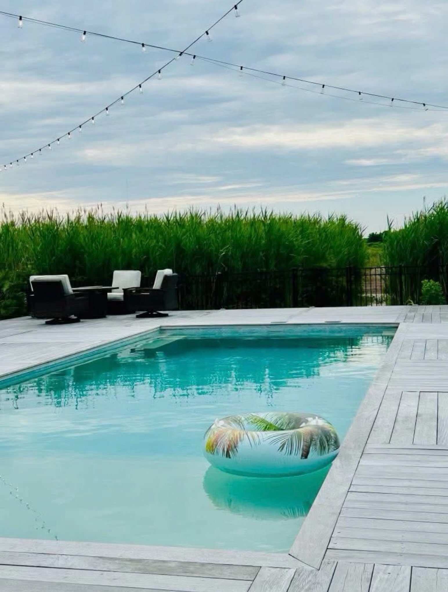 🏊 Pool Tip of the Day

Don&rsquo;t forget to brush your pool walls! 🧹💦
Brushing helps remove buildup and keeps algae from getting a chance to grow.