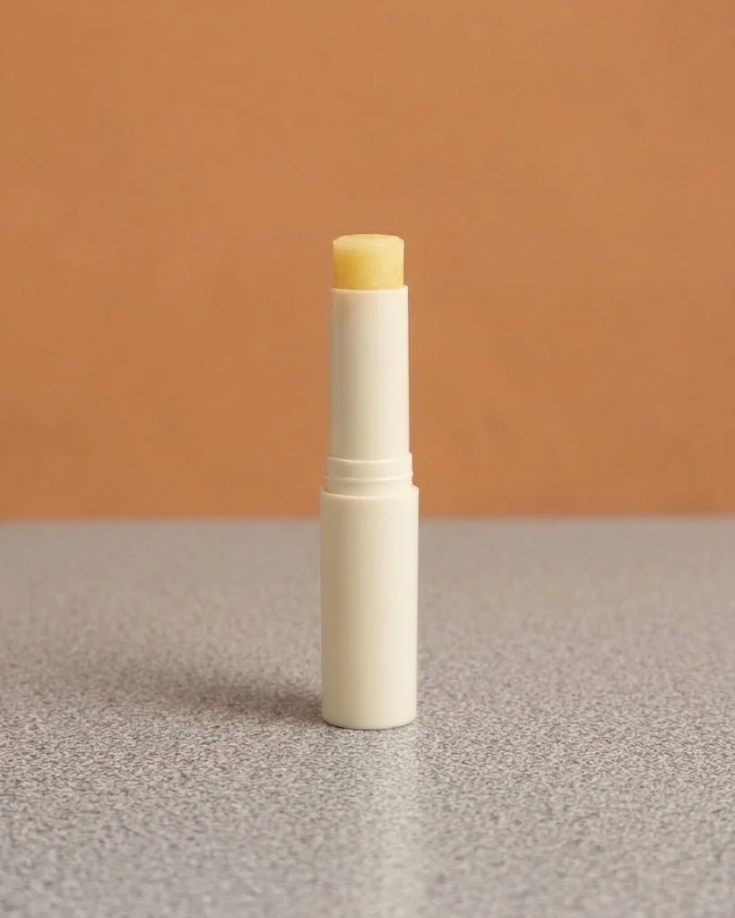 Small Lipbalm