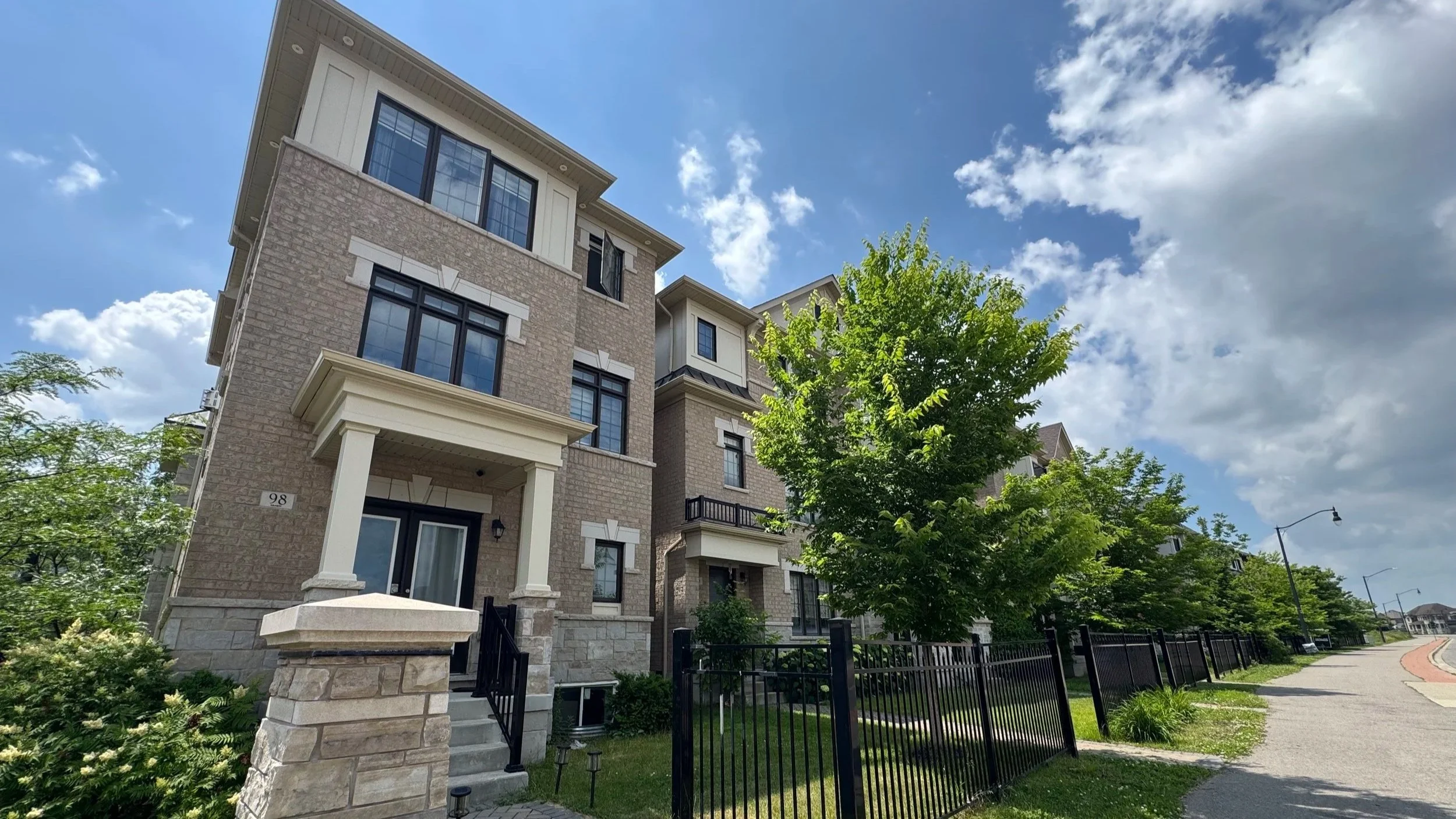 Buying a Home in Bram West: Everything You Need to Know Before You Buy