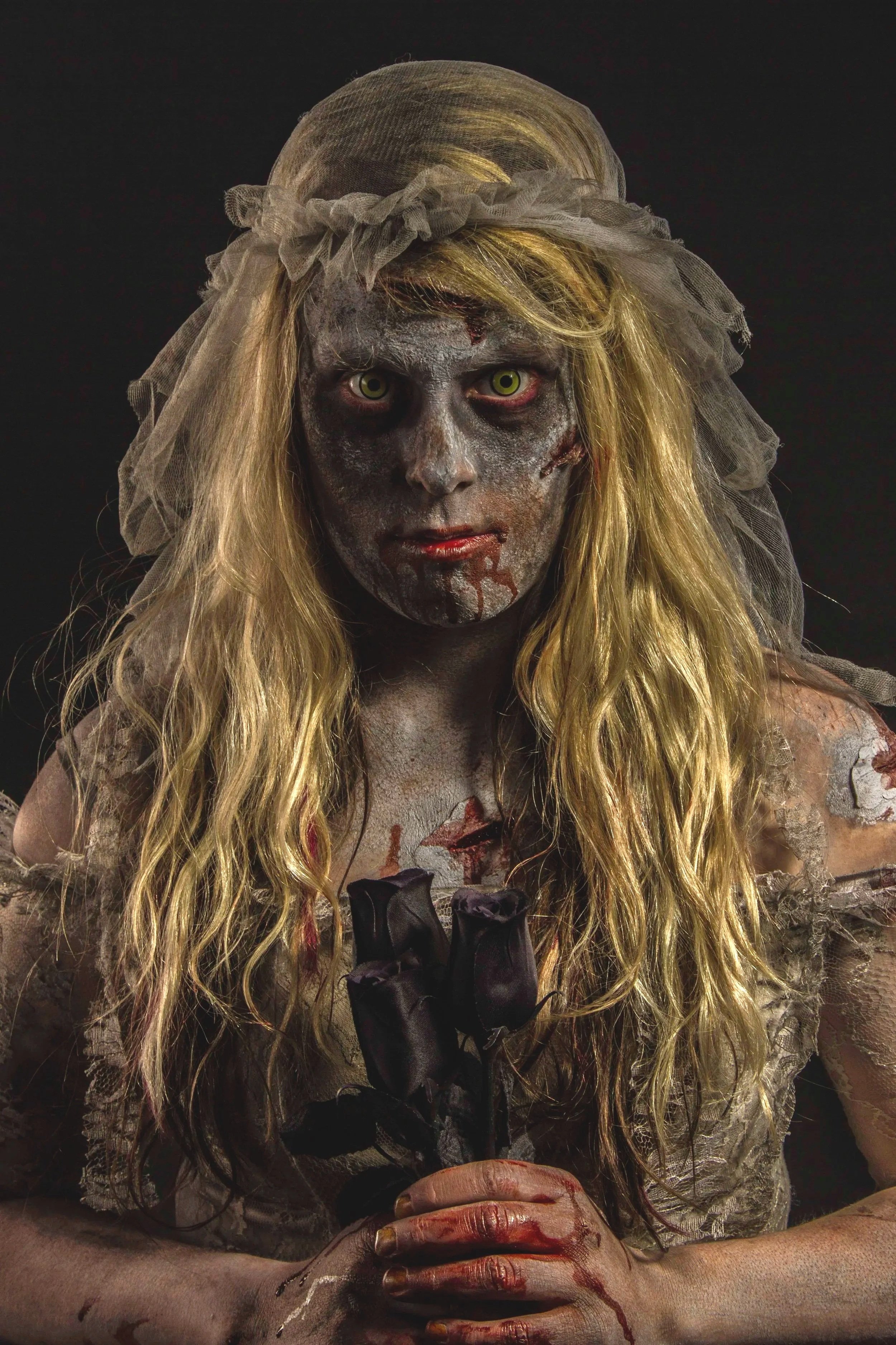Robyn%2BCloss%2Bzombie2191.jpg