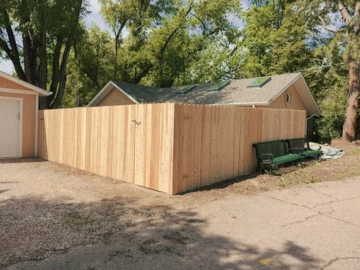 cedar privacy fence
