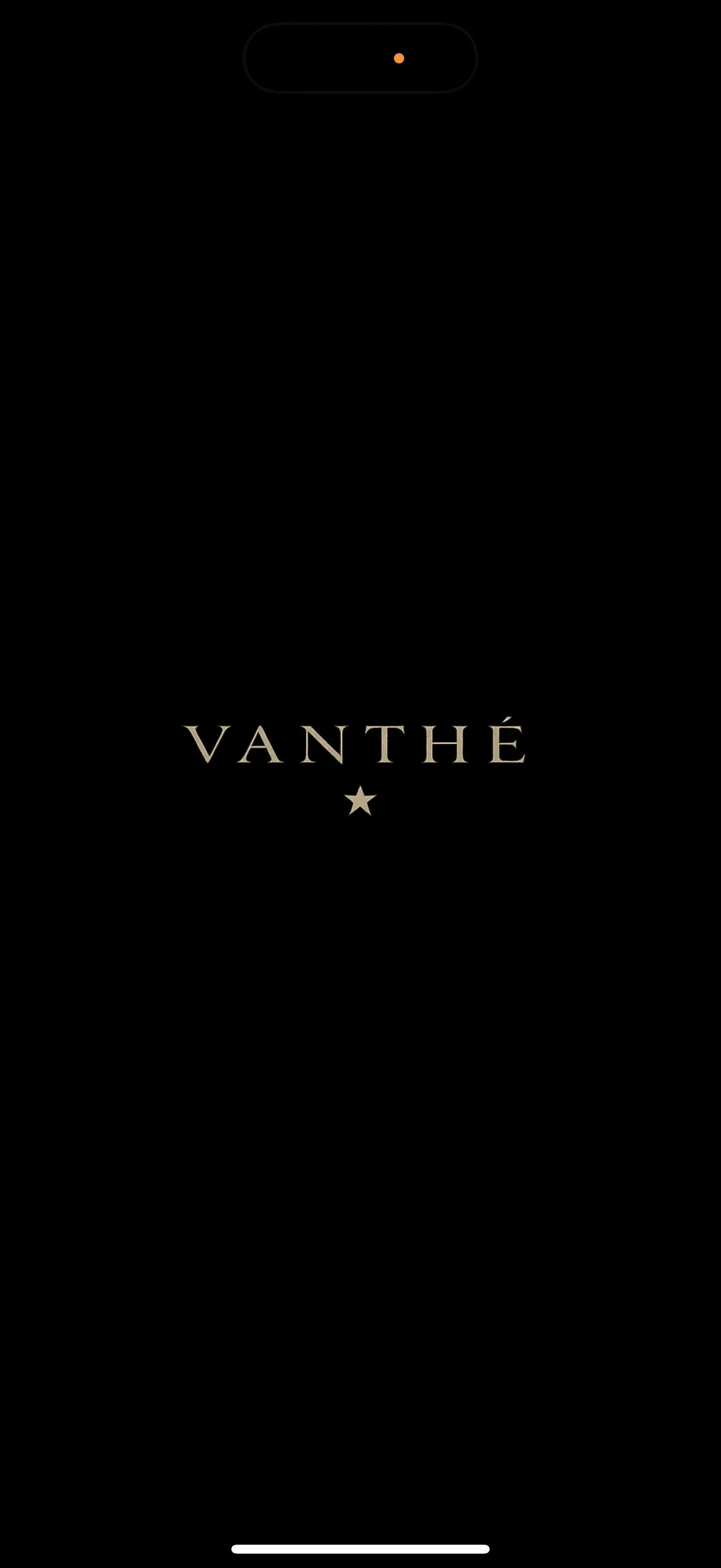 Black screen with the word 'VANTHÉ' in the center, styled in beige font, with a small star below the text.
