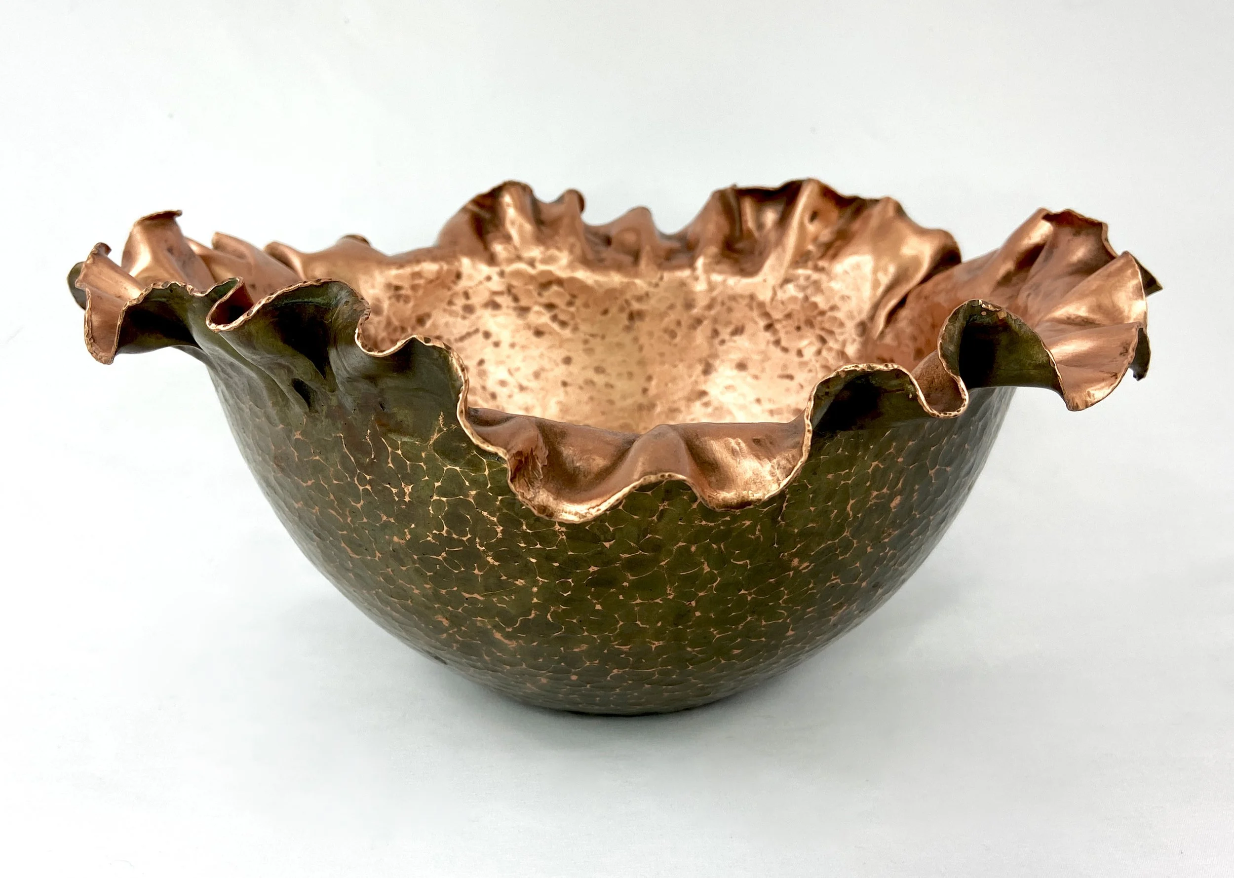 Hammered Copper Floral Serving Bowl (Brown, Large)