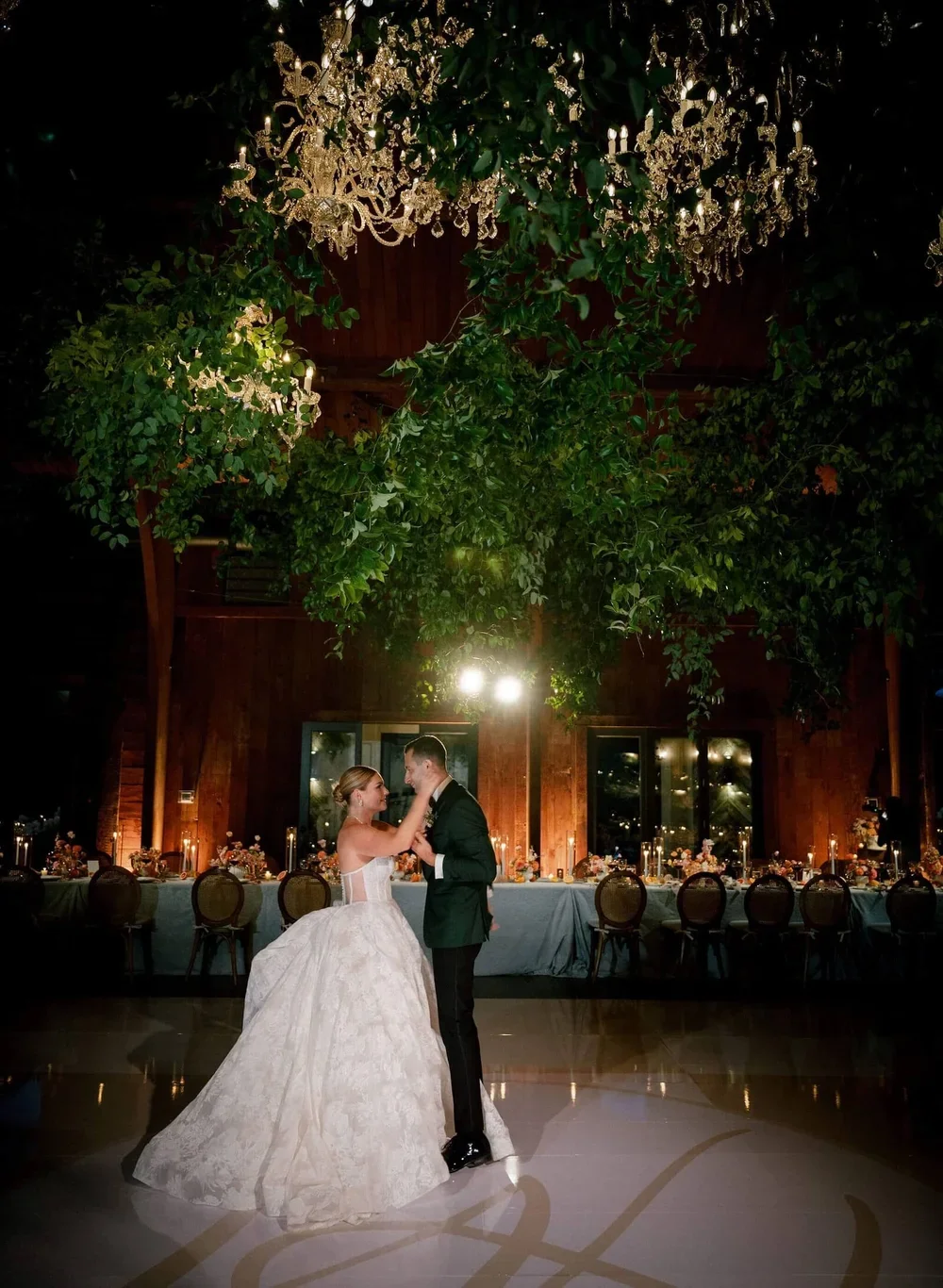 1690Kaitlyn-Matt(@twahphotography).webp