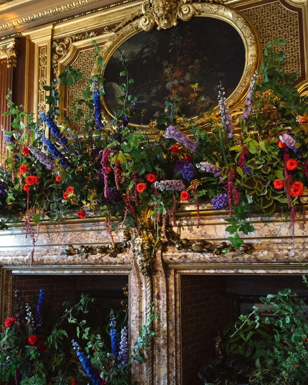 Currently Loving | A little less expected. A whole lot more you.

Jewel tones at a Newport mansion wedding? Absolutely. Rich emerald, sapphire, ruby and amethyst bring a sense of drama and depth that feels right at home among historic architecture an