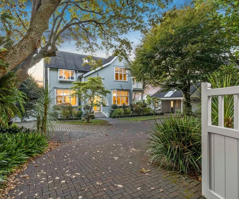 Image of Epsom Street frontage
