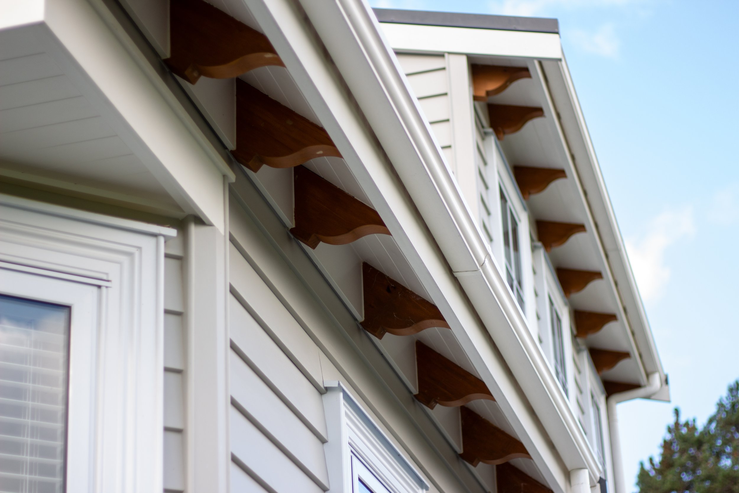 Homestead Eaves