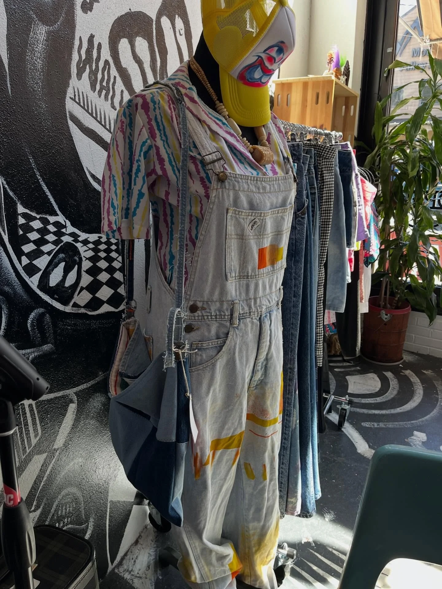 Update: BaG iS SoLD! 
LOVE this styling @staticonouachita 💙🧡💛
That&rsquo;s my slouchy upcycled denim bag paired with a pair of super cute hand painted overalls, vintage top, and a @paint_shaman trucker hat. 
Absolutely love everything Bethany, aka