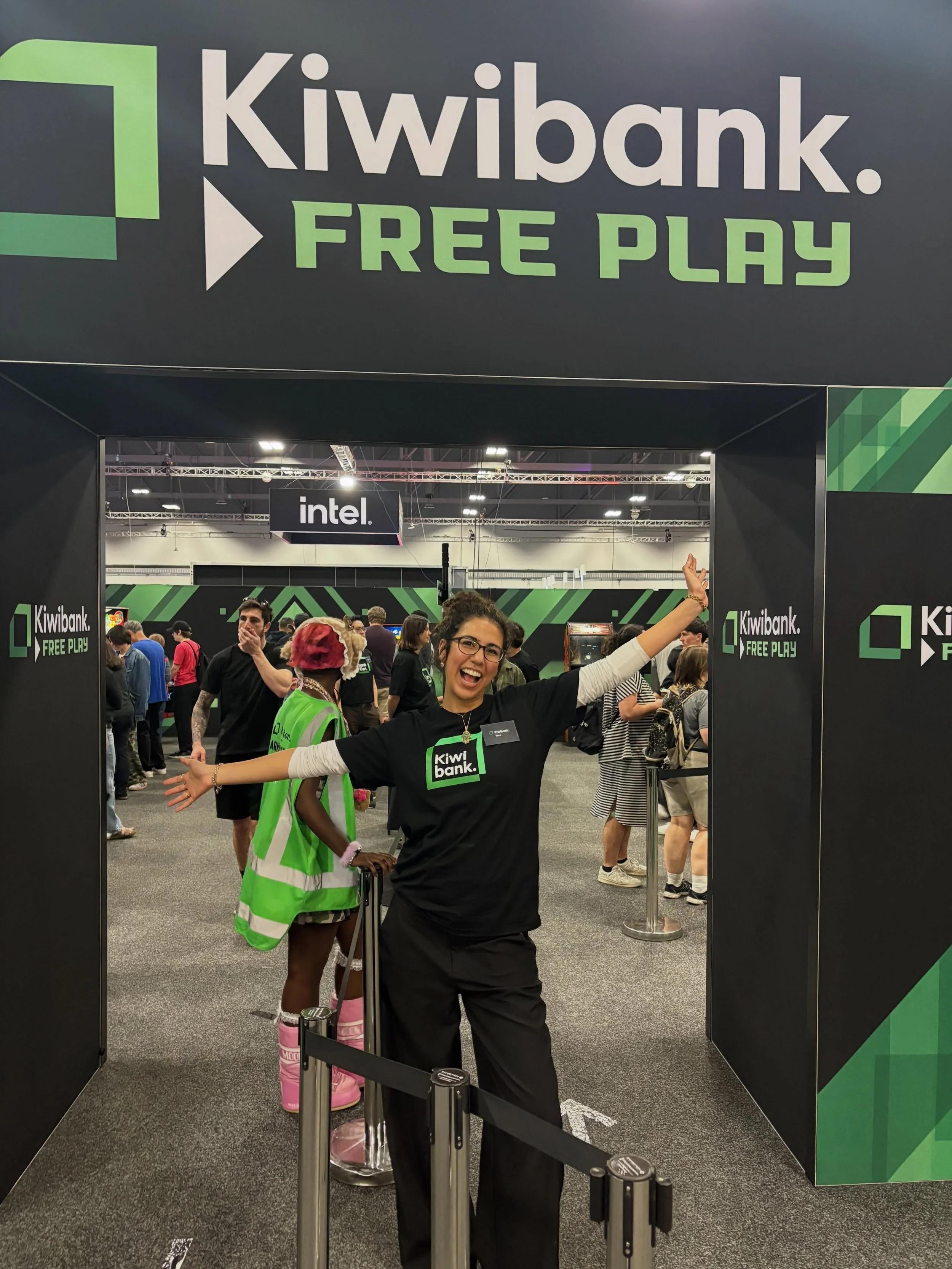 A fantastic day at Armageddon Expo! A fun activation including arcade games and simulators for Kiwibank, presenting partner of the event. 🎮⚡️

Proud to have been trusted by @unoloconz to deliver this one, with Roza leading the activation and the tea