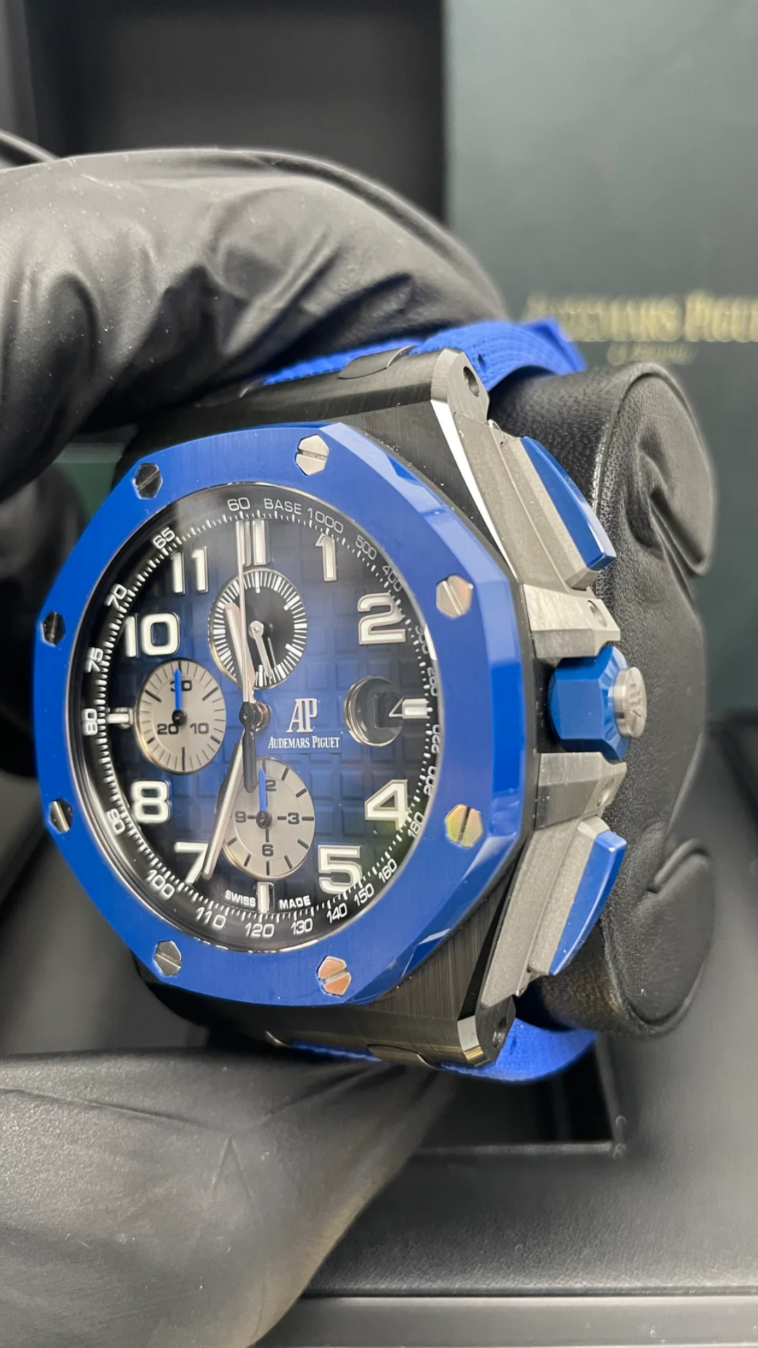 Audemars Piguet x Swatch Royal Oak Red 42mm (25).png