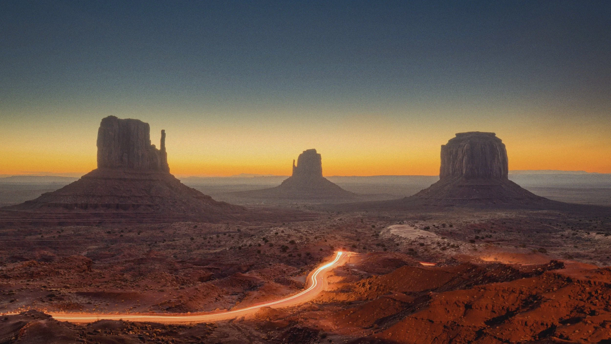 5 Mind-blowing road trips to take in a rental car this year