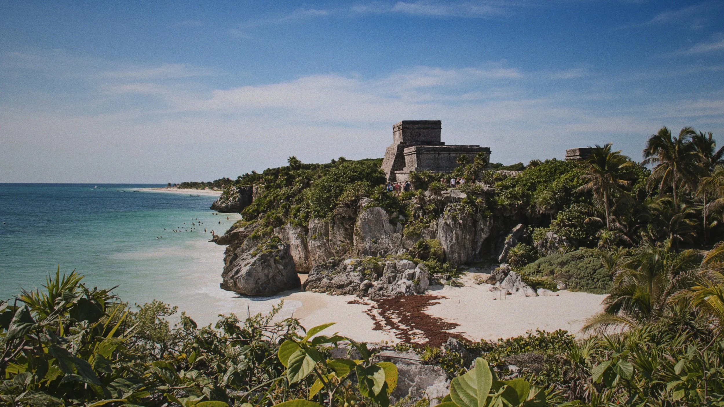 Cancún the radical reinvention: Michelin stars, lagoons, Maya train, Costa Mujeres…