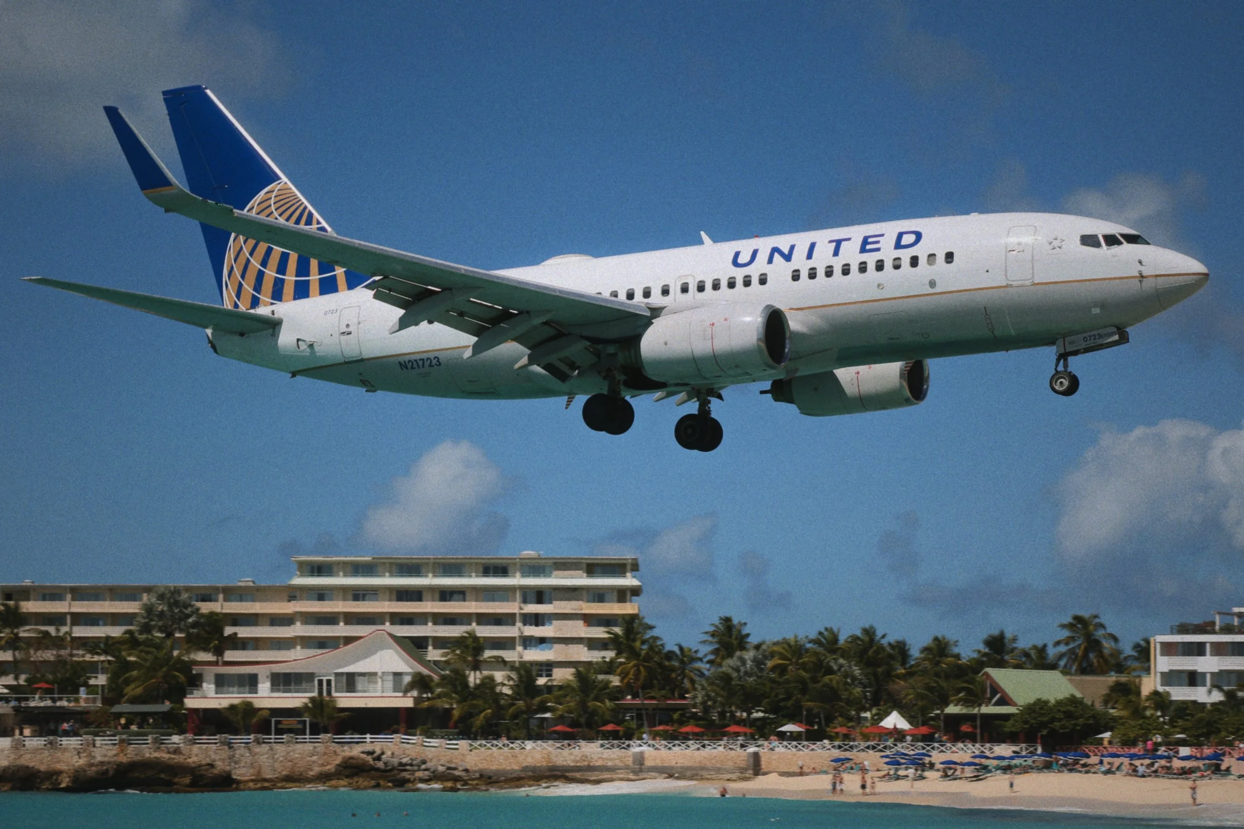 Flying at the speed of light: How Starlink is quietly winning, United Airlines