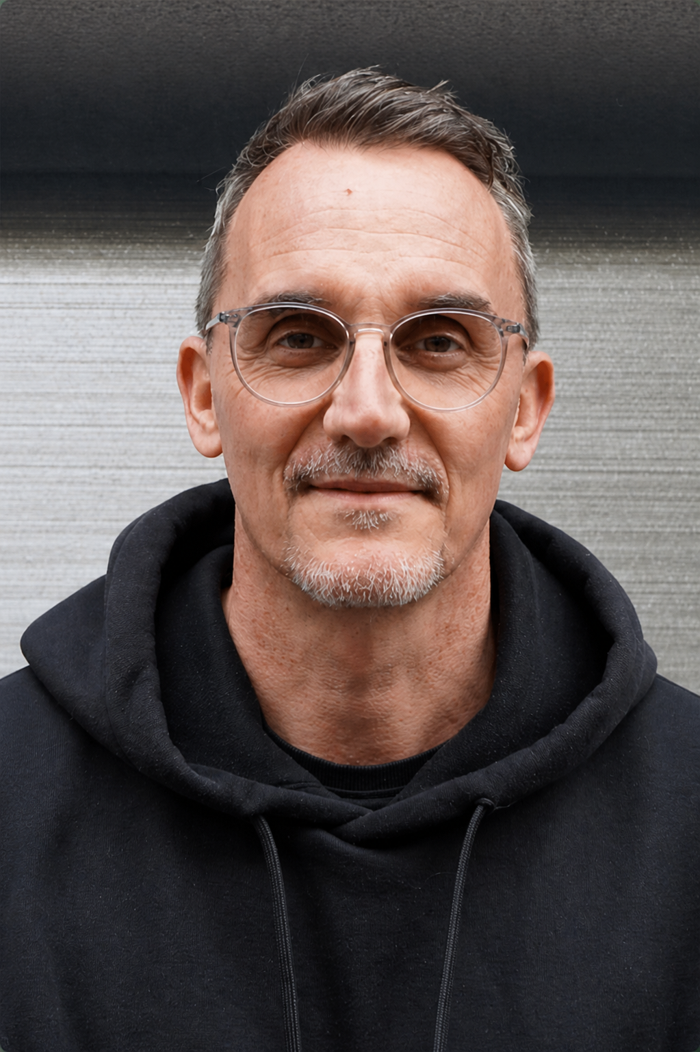 Lars Parlaska, regisseur, Direktor, Producer filmmaker and founder of Friedefürst Film