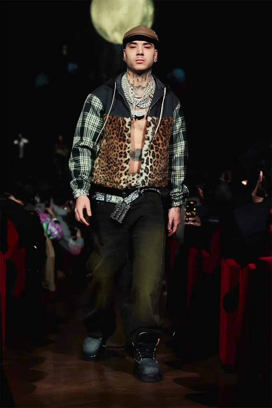 https---hypebeast.com-image-2026-01-21-pdf-fall-winter-menswear-collection-milan-fashion-week-runway-043.jpg