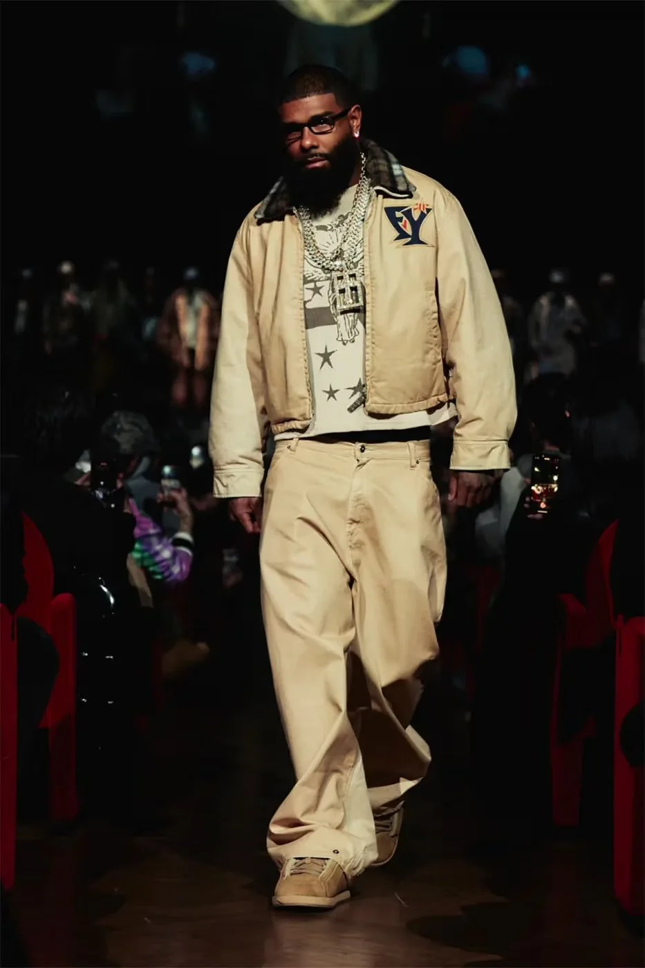 https---hypebeast.com-image-2026-01-21-pdf-fall-winter-menswear-collection-milan-fashion-week-runway-025.jpg