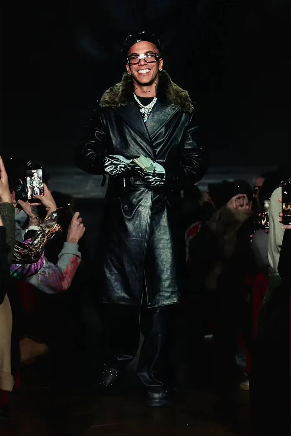 https---hypebeast.com-image-2026-01-21-pdf-fall-winter-menswear-collection-milan-fashion-week-runway-049.jpg