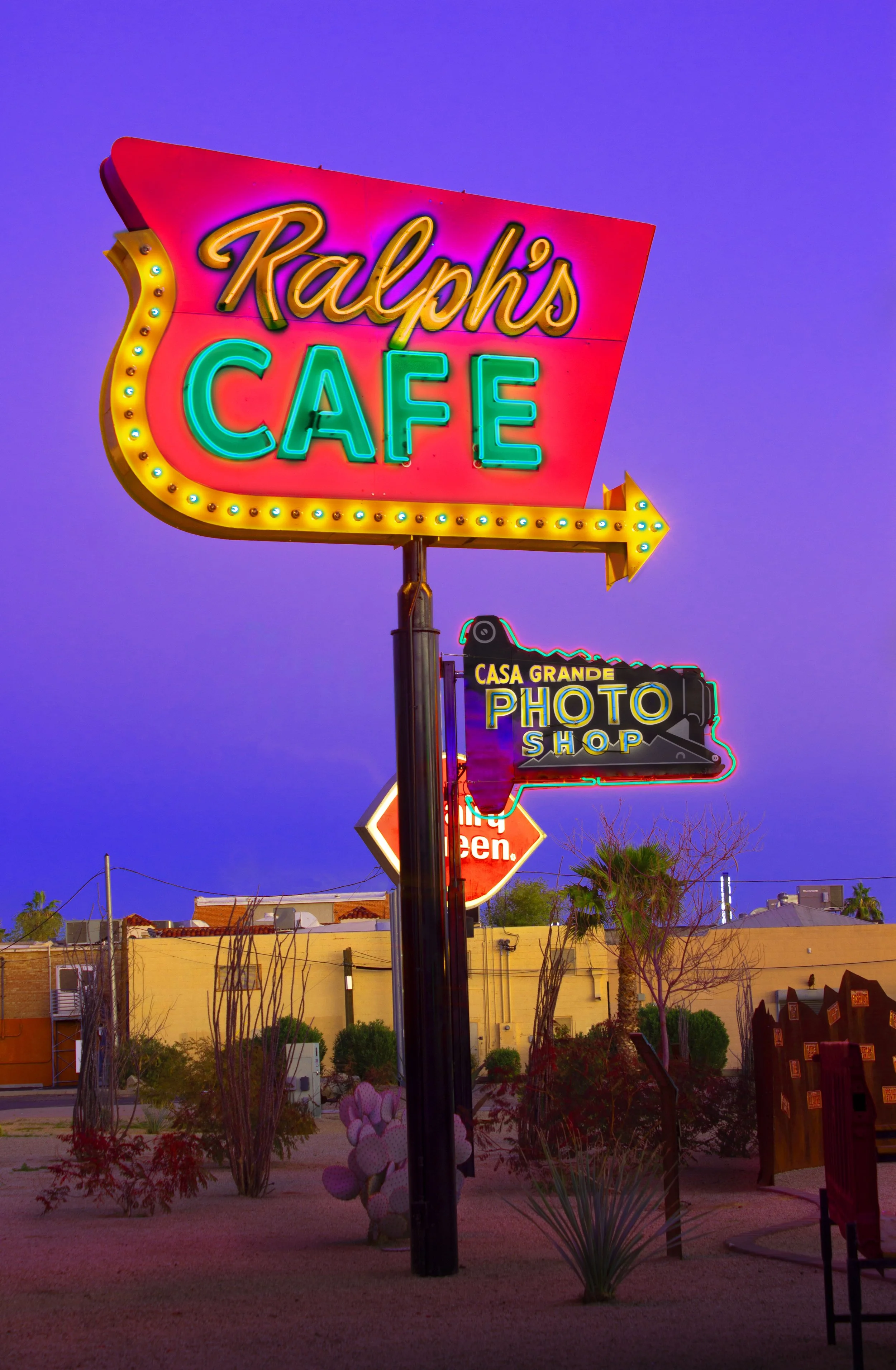 Ralph's Cafe - HDR Photography 2019
