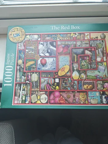 The red box 1000pc jigsaw