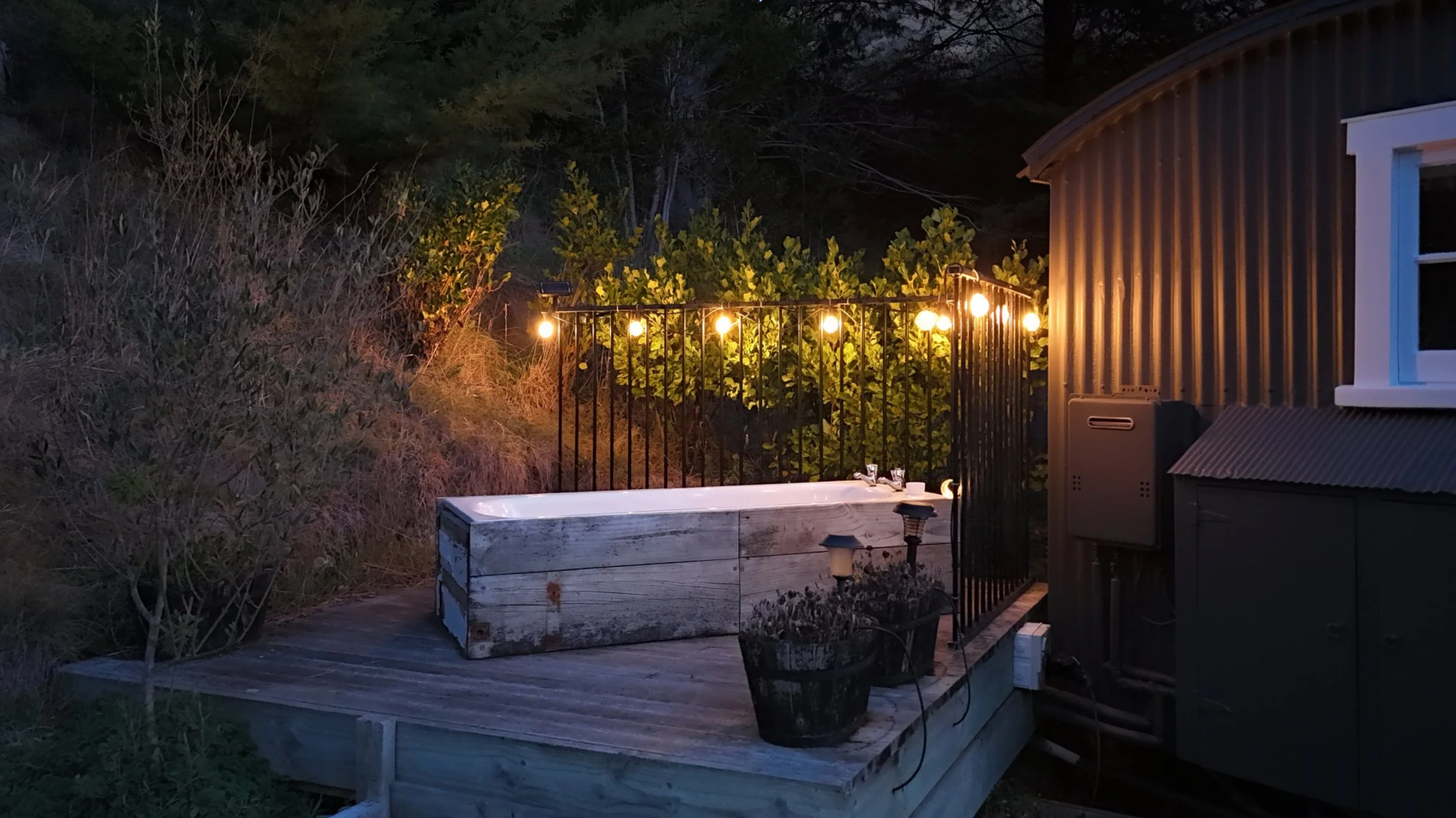 Outdoor bath beside the cabin at Wildwood Estate in Marlborough