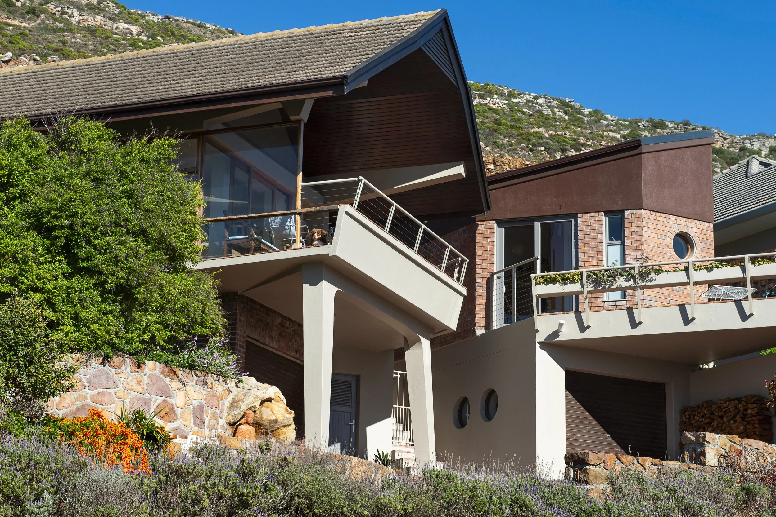 Extending the Home, Expanding the View