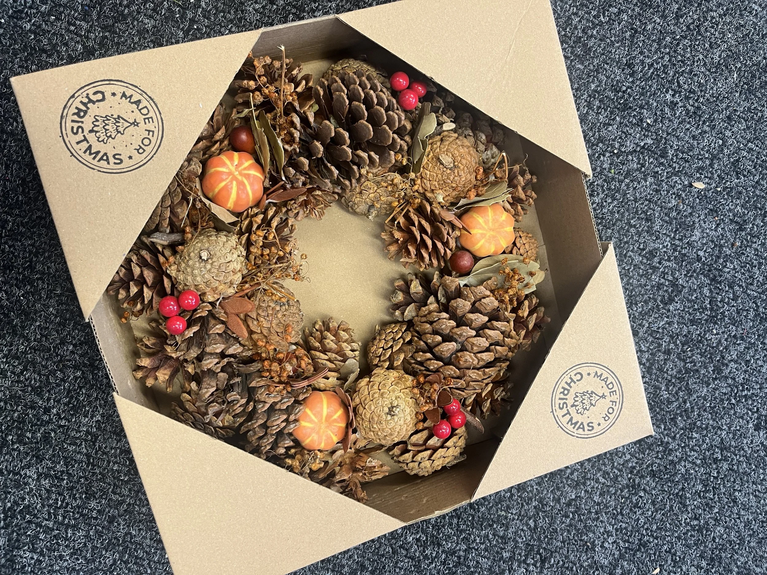 Pinecone & Berry Christmas Wreath 30cm
