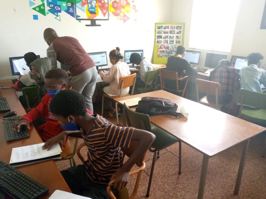 Awarenet gets new tutors for core groups!
