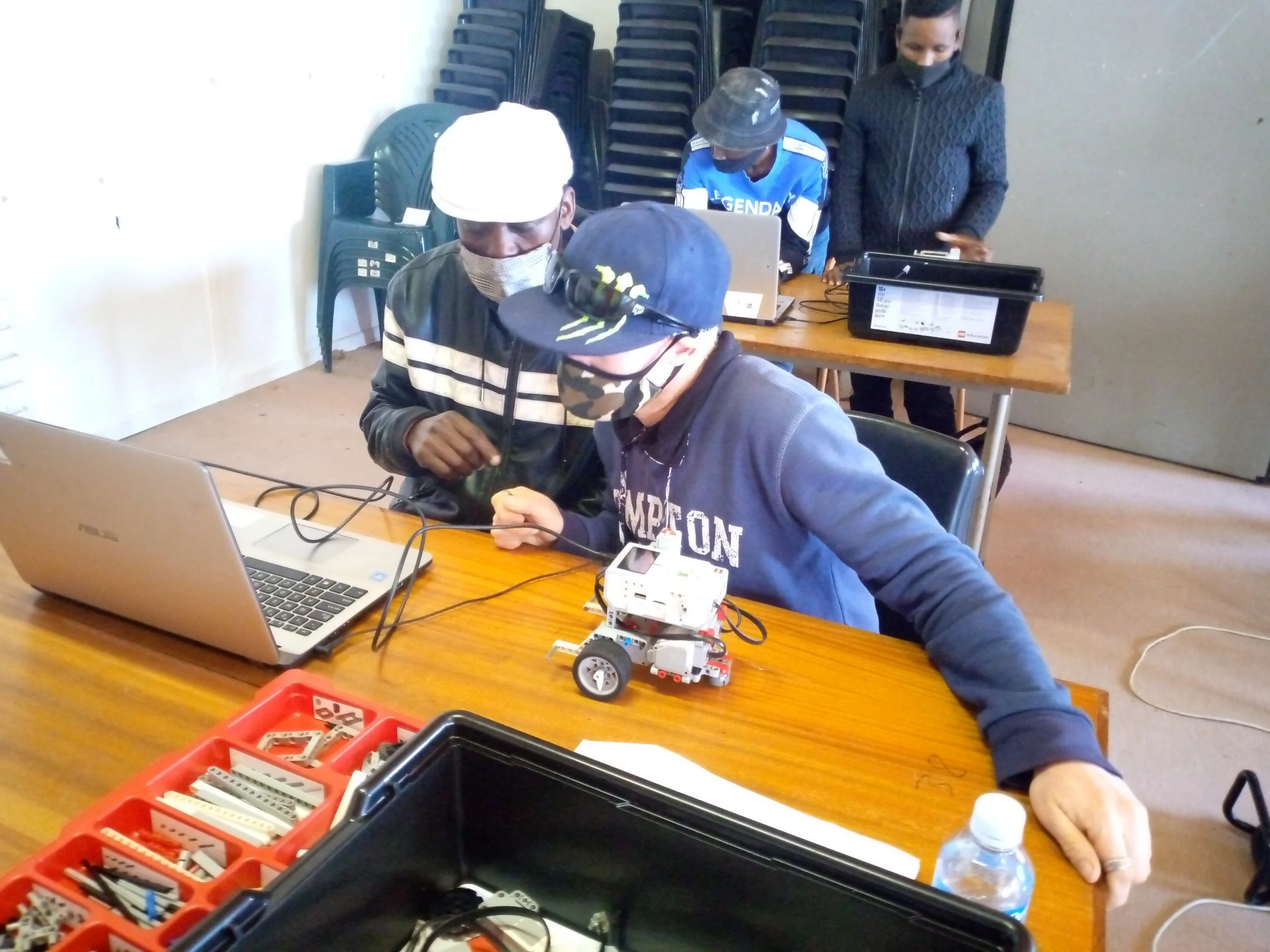 Robotics Course in Makhanda