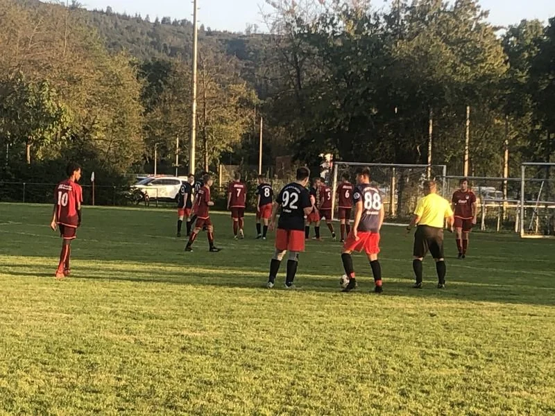 Der Ball rollt wieder ...