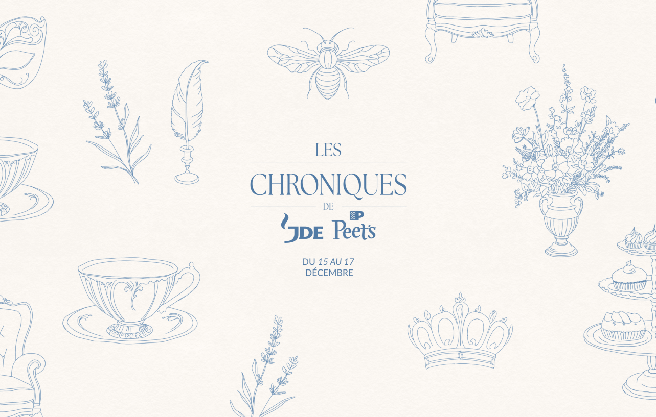 Illustration en couleur de divers objets de décoration et d'ameublement, tels qu'une théière, une coupe, une couronne, un fauteuil, un bouquet de fleurs, une abeille, une plume, et un masque, avec le texte "Les Chroniques de l'Jde Peets" et la dates du 15 au 17 décembre.